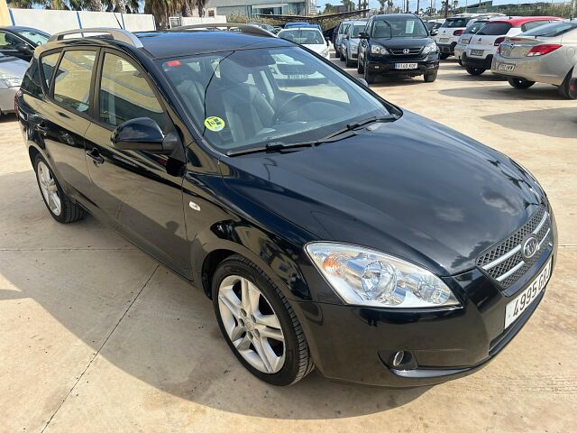 KIA CEE'D EMOTION ESTATE 2.0 CRDI SPANISH LHD IN SPAIN 84000 MILES 1 OWNER 2009